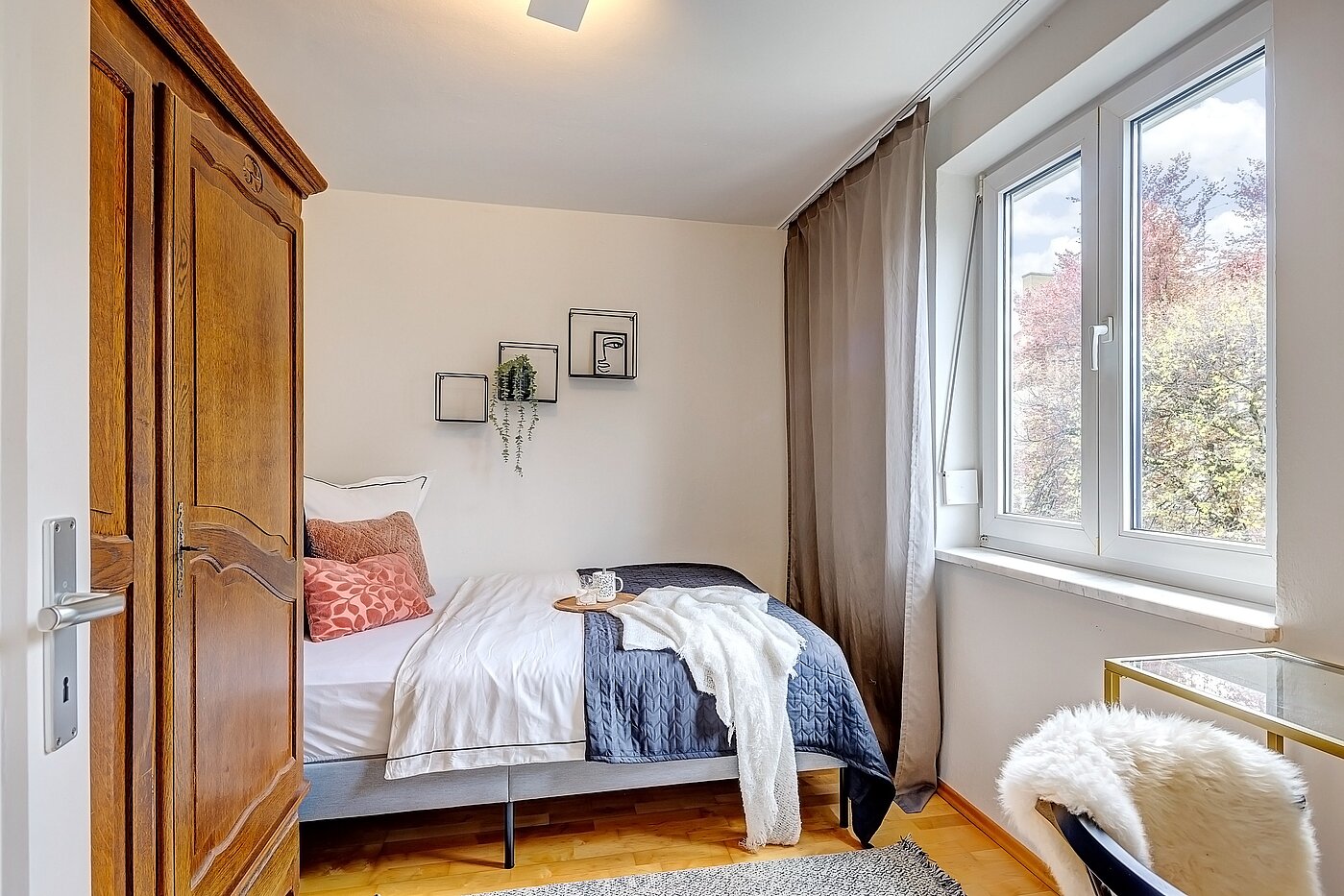 フラット 部屋数 1.5 部屋 | München-Schwabing | 70014 | Schlafzimmer mit...