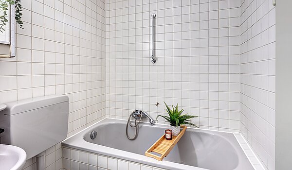 フラット 部屋数 1 部屋 | München-Haidhausen | 70022 | ...Badewanne