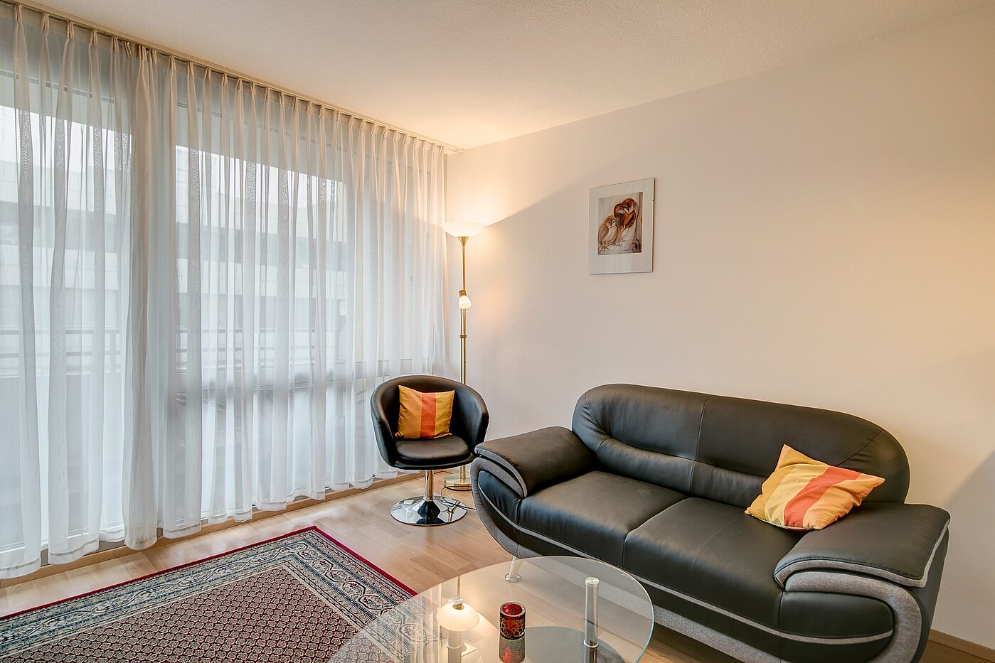 フラット 部屋数 1 部屋 | München-Berg am Laim | 2207ML6 | ...mit gemütlicher Couch...