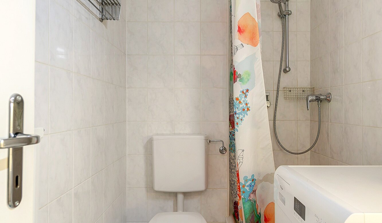 フラット 部屋数 1 部屋 | München-Nymphenburg | 2203ML1 | Duschbad mit Waschtrockner