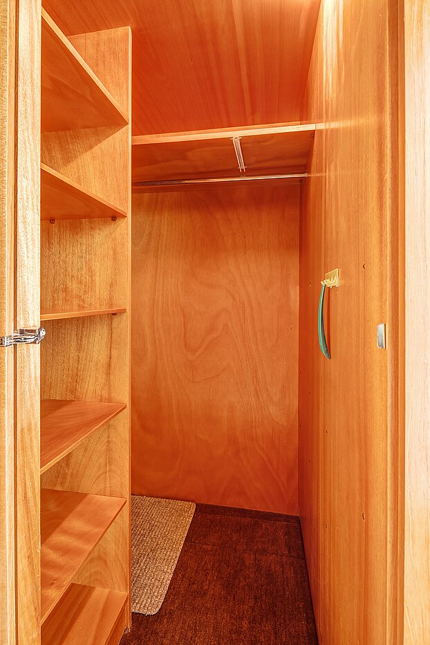 フラット 部屋数 1 部屋 | München-Maxvorstadt | 2110ML7 | ...durch Einbauschränke