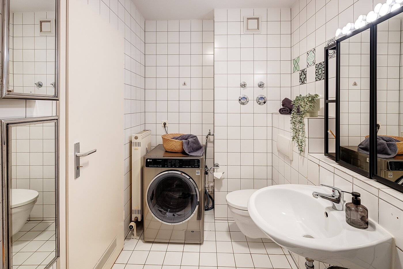フラット 部屋数 3 部屋 | München-Bogenhausen | 70085 | ...mit Platz für die Waschmaschine