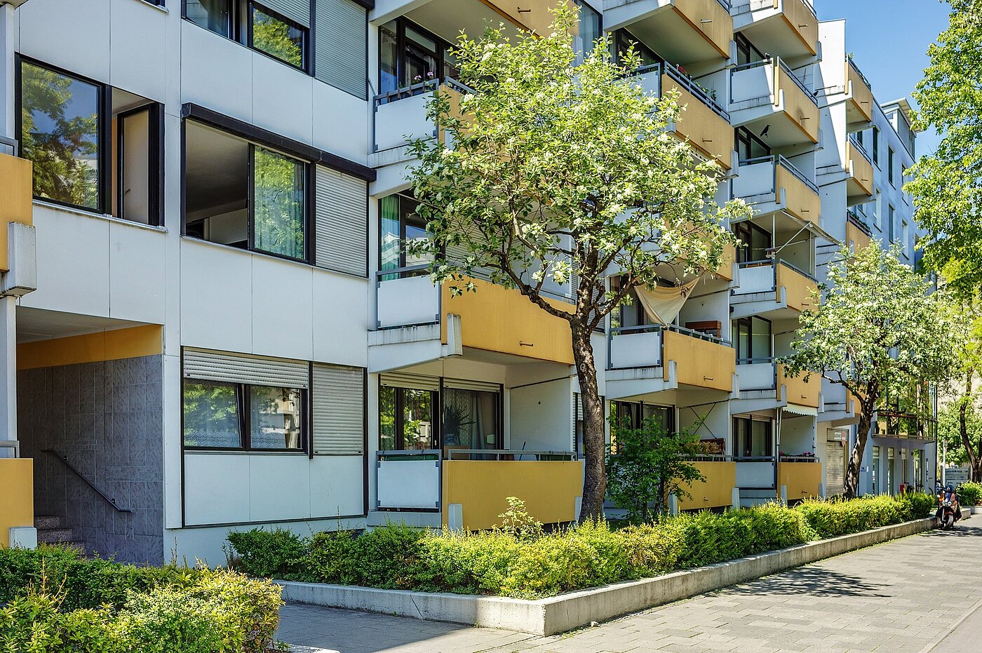 フラット 部屋数 2 部屋 | München-Sendling-Westpark | 2003ML11 | Hausansicht mit Wohnung