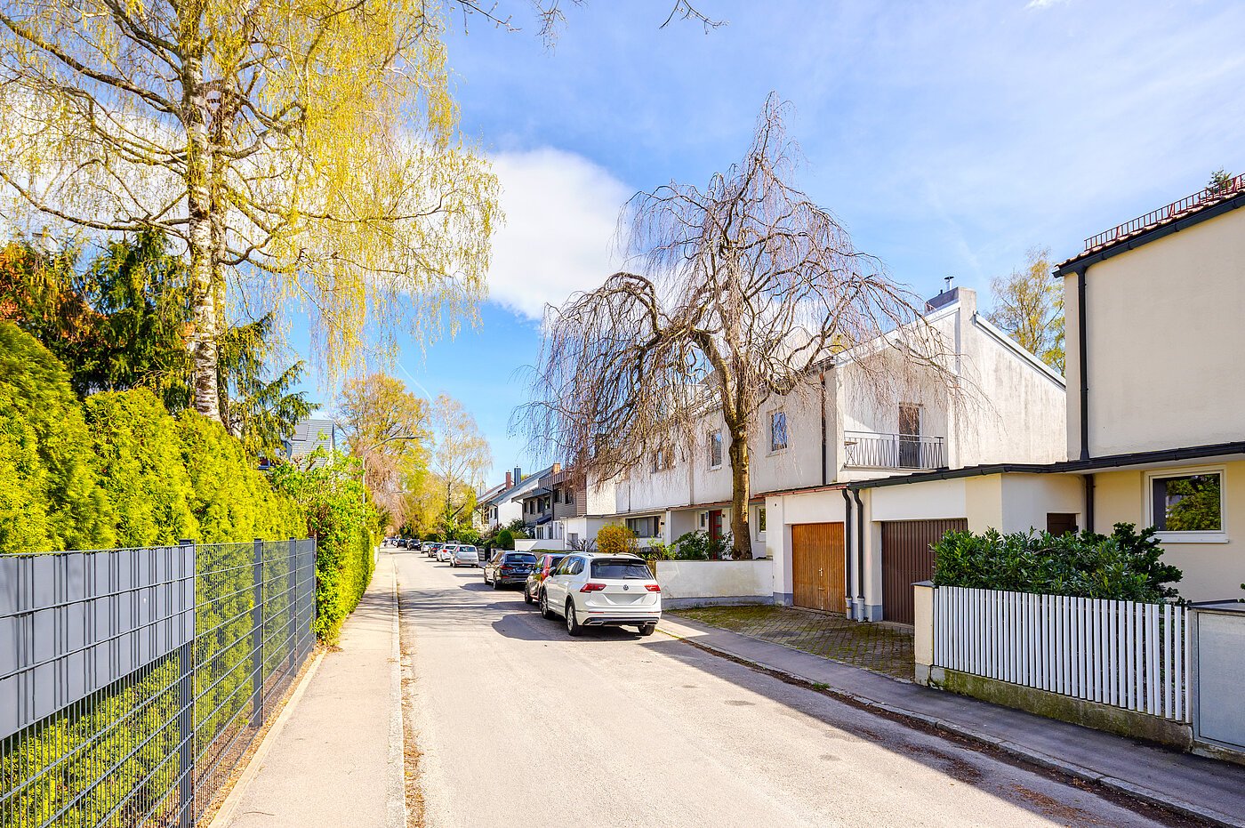 セミ・デタッチド・ハウス(一戸建てを二つに分けた家屋) 部屋数 4 部屋 | München-Solln | 70120 | Direkte Nachbarschaft