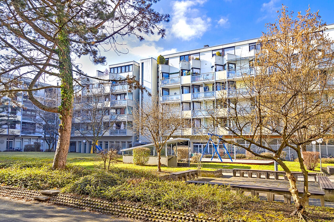 フラット 部屋数 3 部屋 | Unterschleißheim | 70003 | ...viel Grün- und Spielfläche