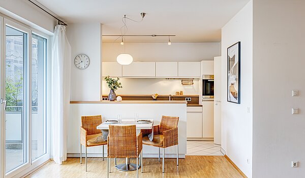 フラット 部屋数 3 部屋 | München-Neuhausen | 70489 | ...Essen