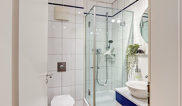 フラット 部屋数 3 部屋 | München-Neuhausen | 70489 | Separates Duschbad
