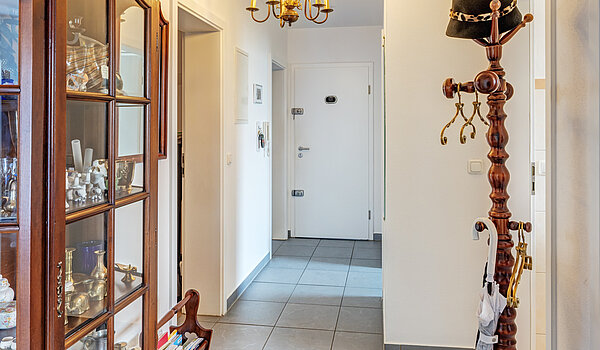 フラット 部屋数 3.5 部屋 | Bad Aibling | 70442 | Diele Blickrichtung Eingang