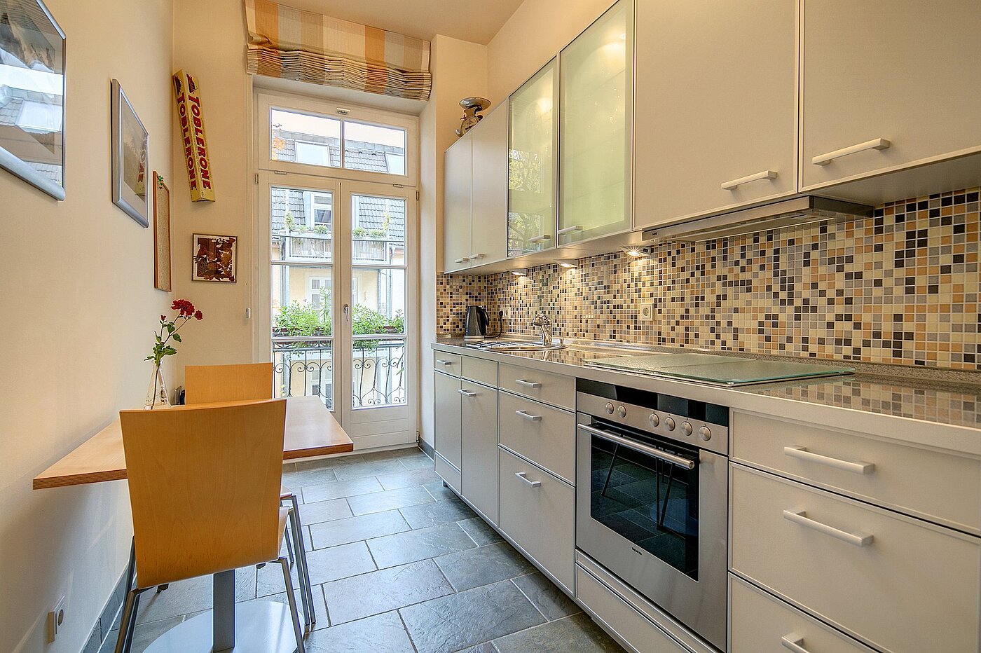 フラット 部屋数 3 部屋 | München-Ludwigsvorstadt | 1905ML1 | ...Einbauten und Essplatz