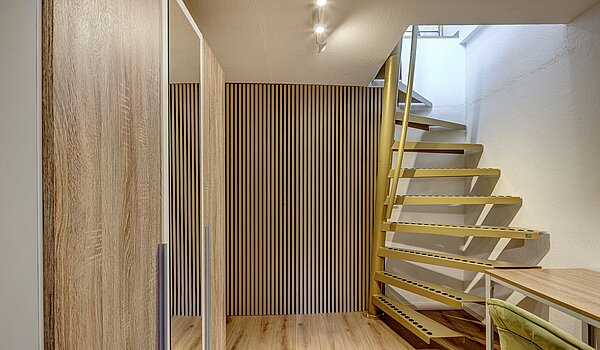 アティック・フラット（屋根裏） 部屋数 4.5 部屋 | München-Ludwigsvorstadt | 70461 | Diele 3