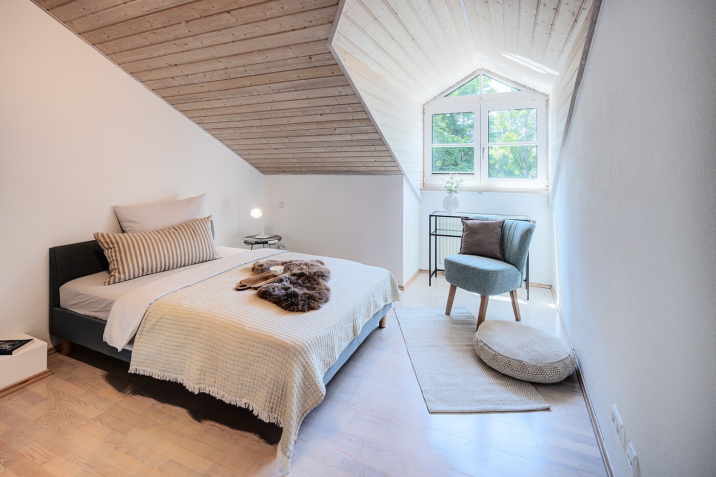 フラット 部屋数 2 部屋 | München-Thalkirchen | 70241 | Helles Schlafzimmer...