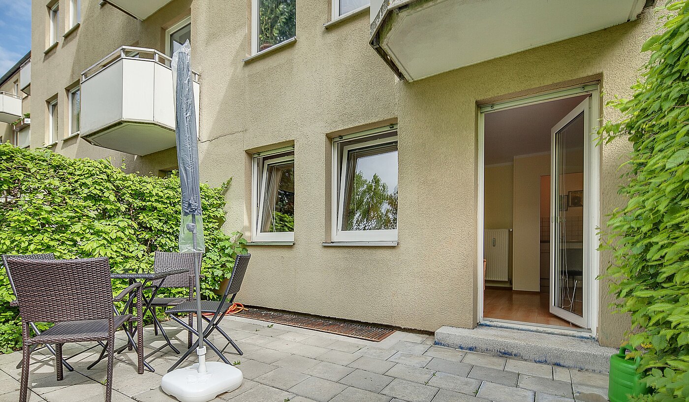 フラット 部屋数 1 部屋 | München | 70073 | ...zur großen Südterrasse