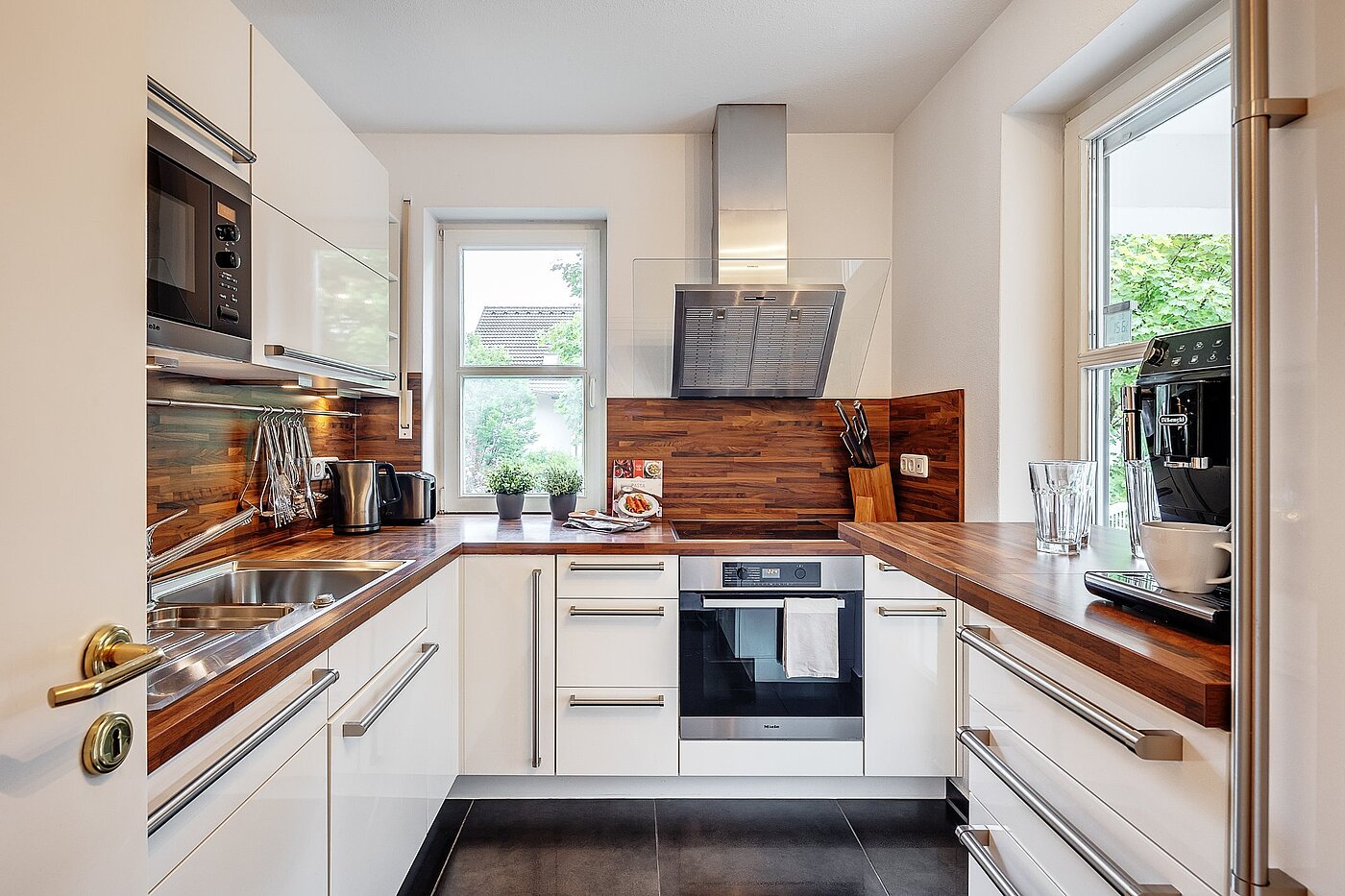 フラット 部屋数 3 部屋 | München-Harlaching | 2108ML3 | Küche mit Einbauküche...