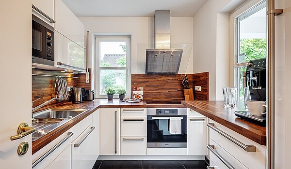 フラット 部屋数 3 部屋 | München-Harlaching | 2108ML3 | Küche mit Einbauküche...