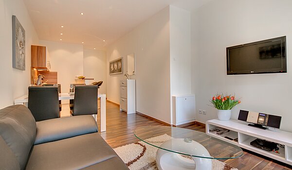 フラット 部屋数 4 部屋 | München-Neuhausen | 70471 | Wohnzimmer