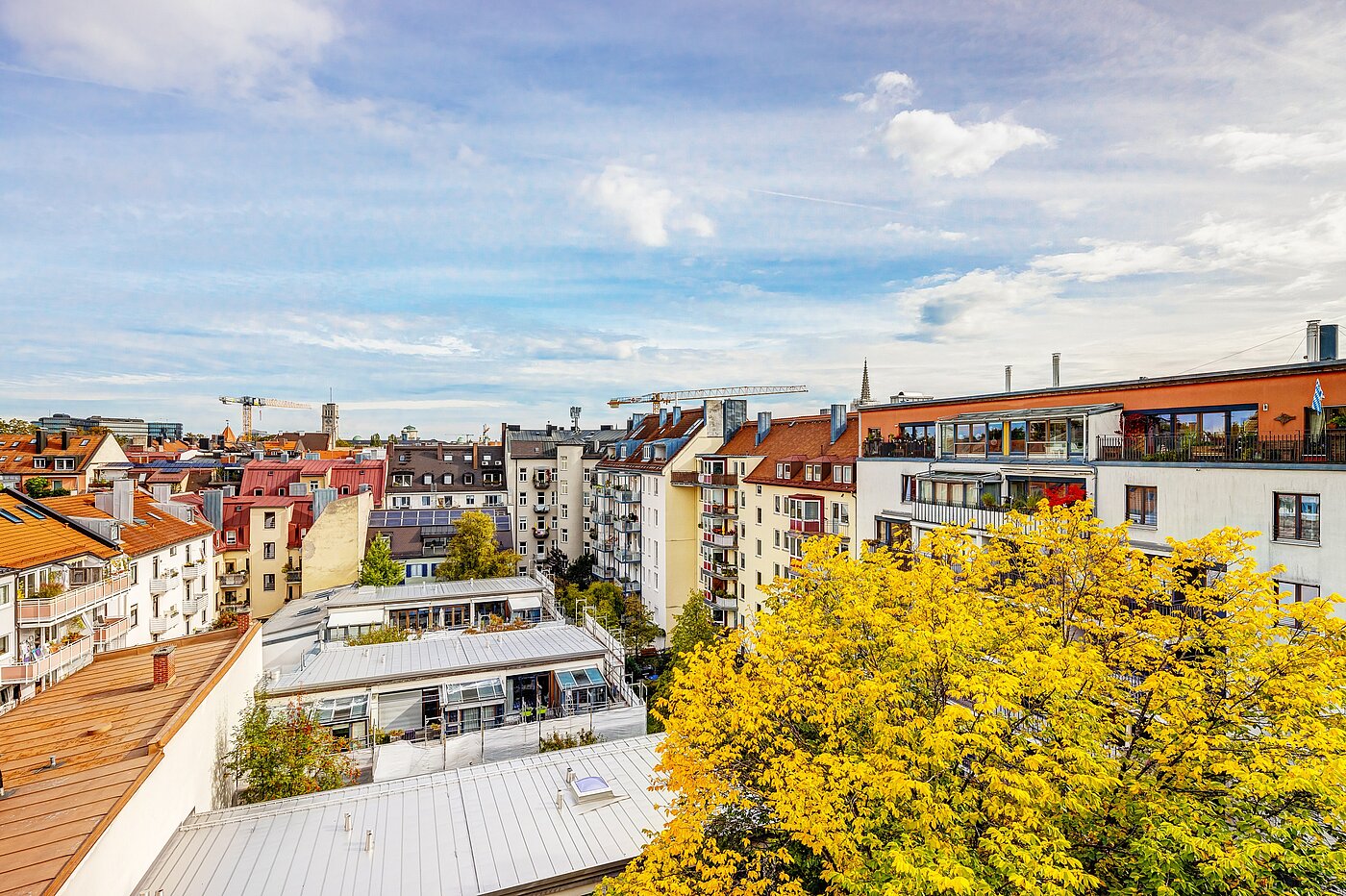 アティック・フラット（屋根裏） 部屋数 2 部屋 | München-Au | 2209ML3 | Ausblick über die Dächer...