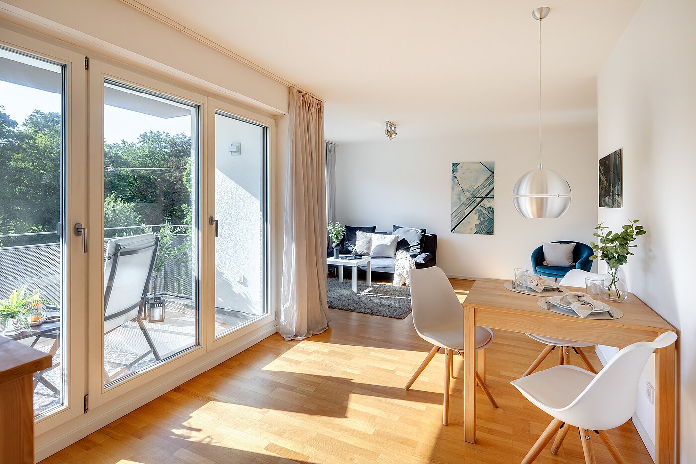 フラット 部屋数 2 部屋 | München-Schwabing | 70278 | Wohn- Essbereich