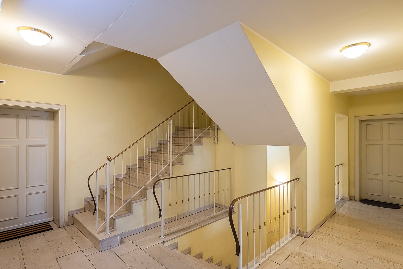フラット 部屋数 1 部屋 | München-Ludwigsvorstadt | 2108ML5 | Treppenhaus