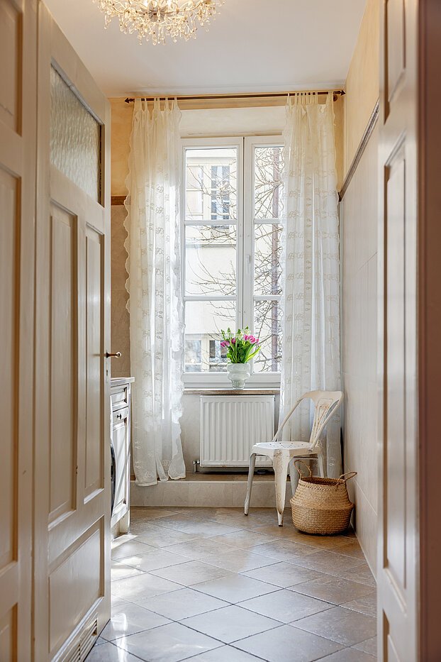 フラット 部屋数 5 部屋 | München-Altstadt | 700121 | ...und charmante Sprossenfenster...