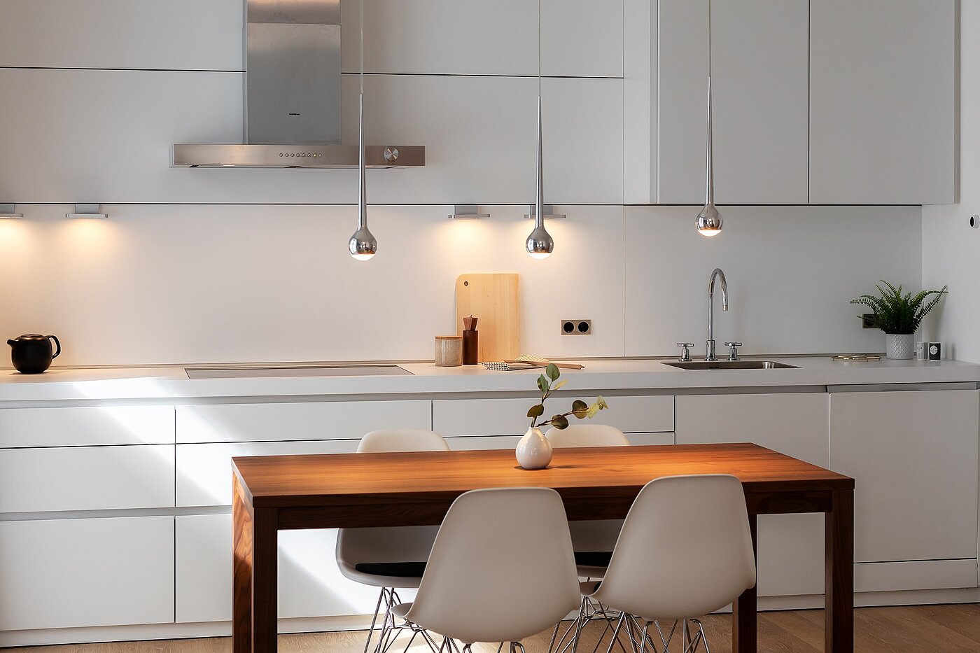 レイズド・グラウンドフロアー（一階が地表よりも高い） 部屋数 3 部屋 | München-Sendling | 2009ML8 | Hier macht Kochen Spaß