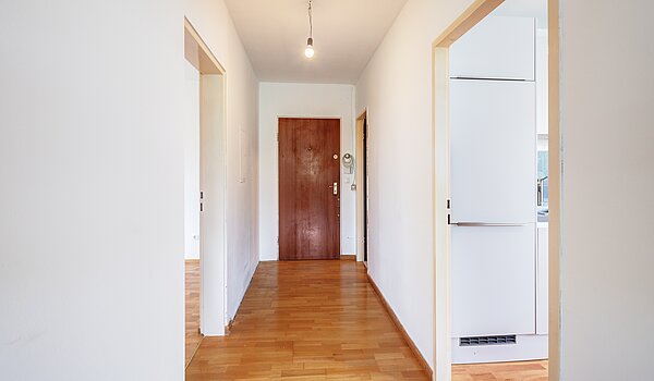 フラット 部屋数 2 部屋 | München-Hadern | 70410 | Flur Blickrichtung Eingang