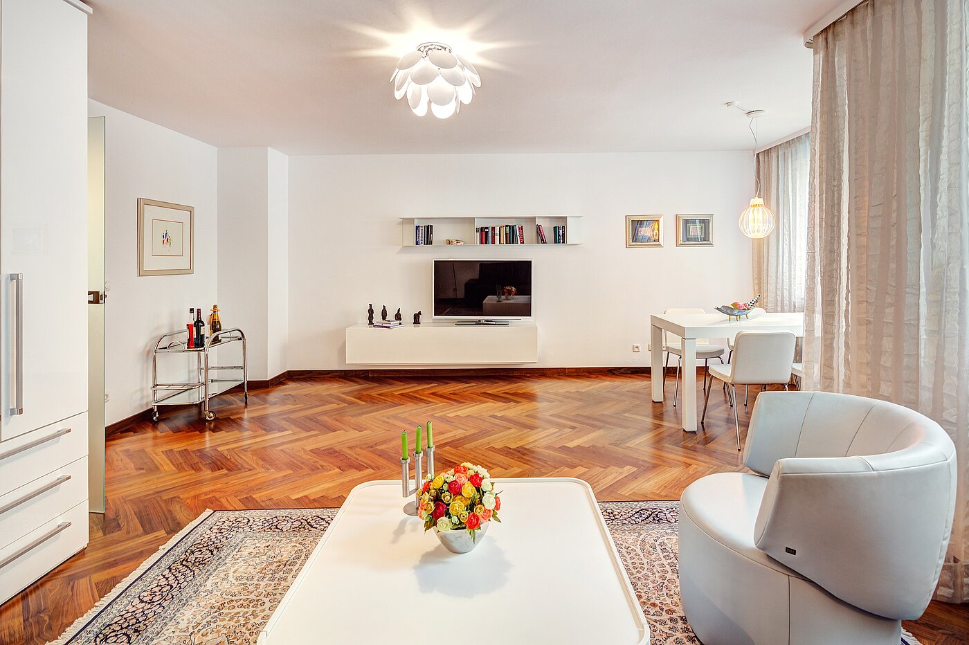 フラット 部屋数 1 部屋 | München-Schwabing | 2207ML10 | ...Schlafen