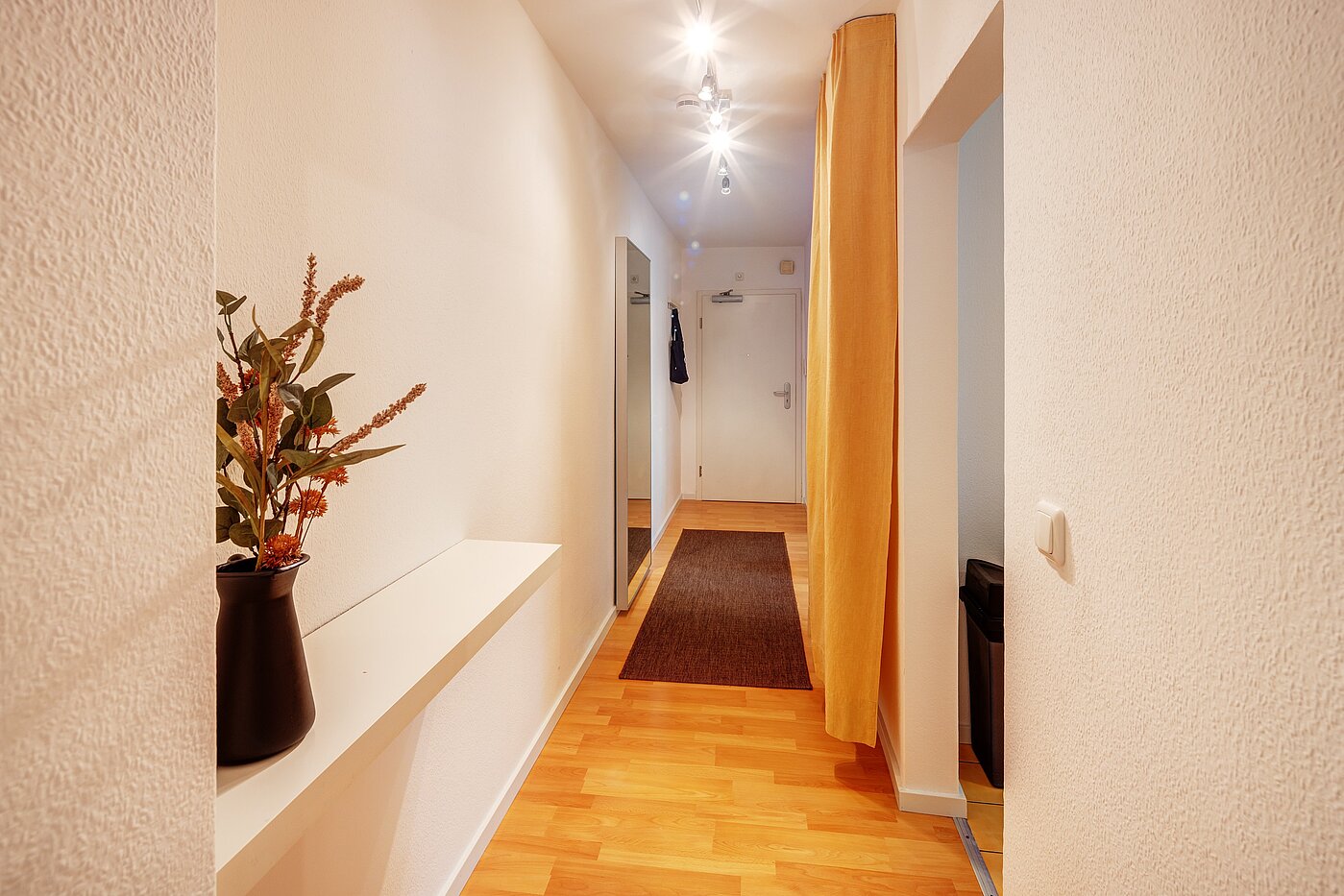 フラット 部屋数 2.5 部屋 | München-Isarvorstadt | 70121 | Flur Richtung Eingang
