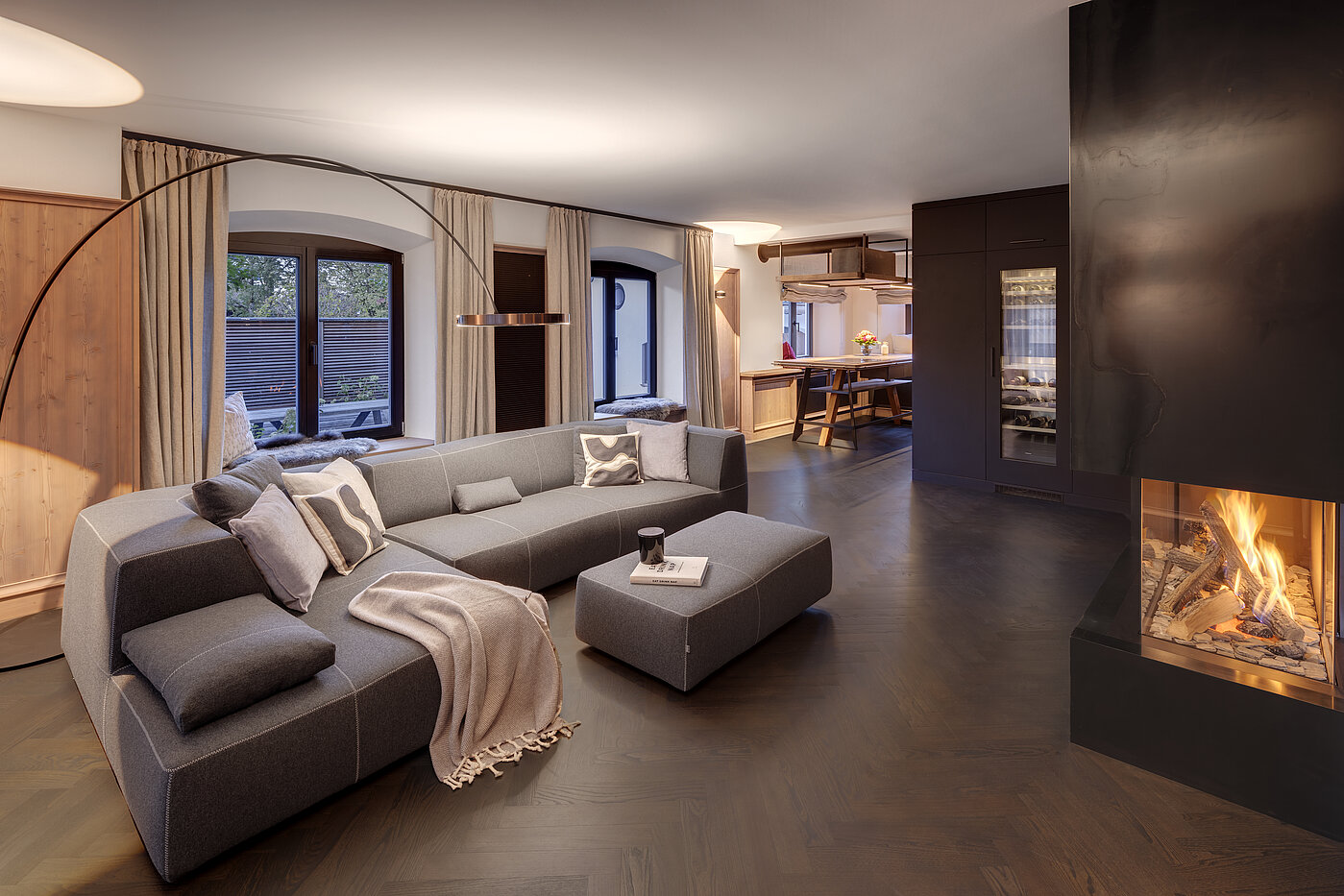 特別物件 部屋数 15 部屋 | Bad Wiessee | 701592 | Chalet I Wohnzimmer mit Kamin