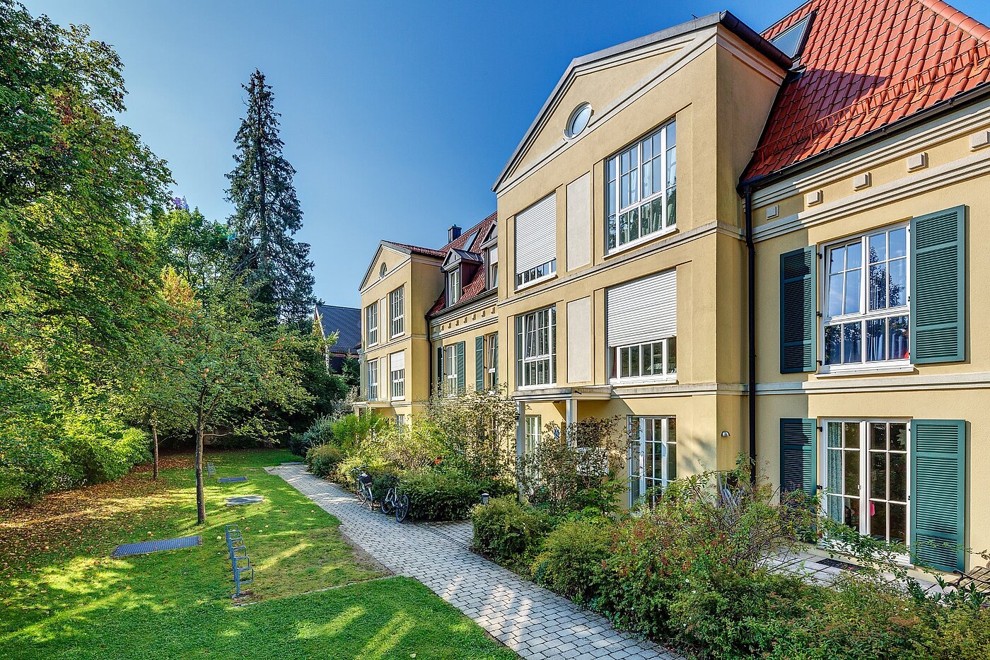 フラット 部屋数 3 部屋 | München-Solln | 1809ML1 | Gebäuderückseite