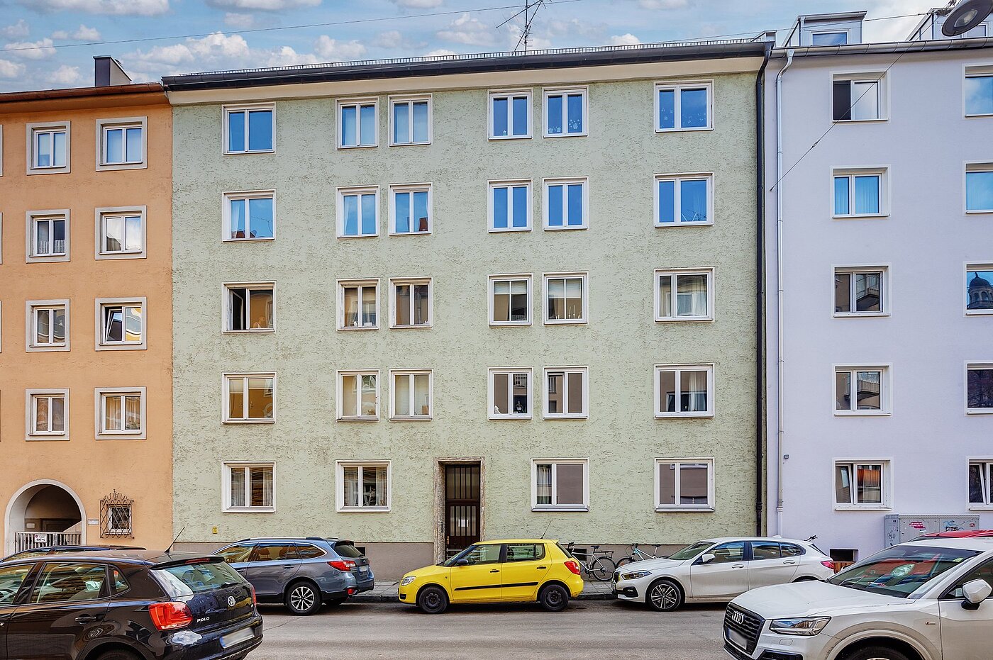 レイズド・グラウンドフロアー（一階が地表よりも高い） 部屋数 2 部屋 | München-Lehel | 2012ML1 | Fassadenansicht