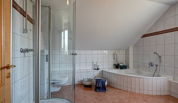 フラット 部屋数 5 部屋 | München-Aubing | 1804ML3 | Bad im DG