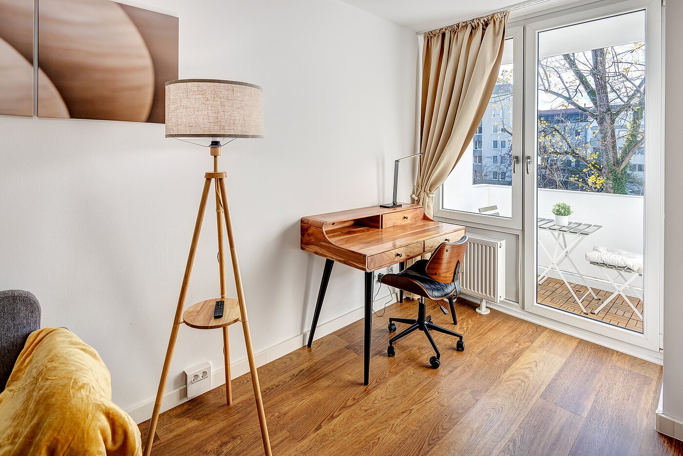Apartment 部屋数 1 部屋 | München-Milbertshofen | 70183 | Schreibtisch...
