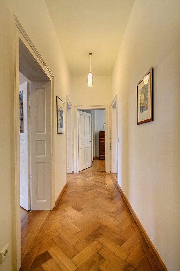 フラット 部屋数 3 部屋 | München-Ludwigsvorstadt | 1905ML1 | Parkett und hohe Räume