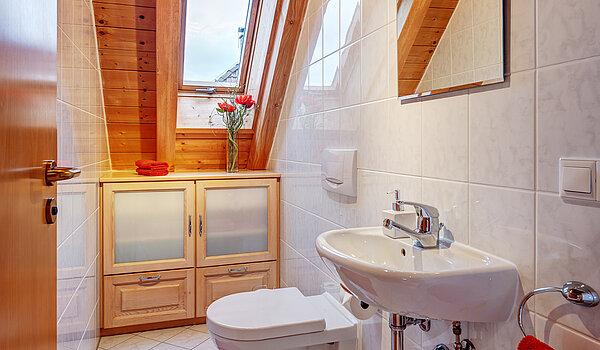 メゾネット・マンション（複数階にわたるマンション） 部屋数 3.5 部屋 | München-Trudering | 70391 | Gäste-WC