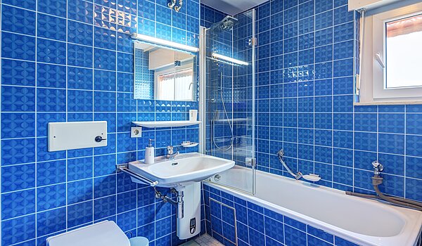 フラット 部屋数 2.5 部屋 | München-Hadern | 70393 | Badezimmer mit Wanne...