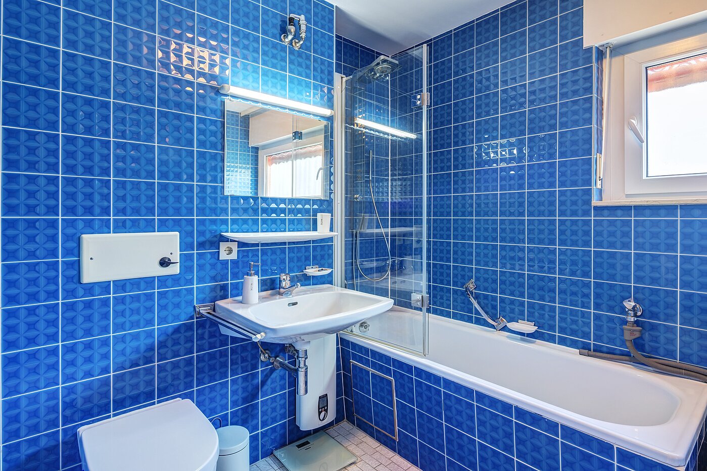 フラット 部屋数 2.5 部屋 | München-Hadern | 70393 | Badezimmer mit Wanne...