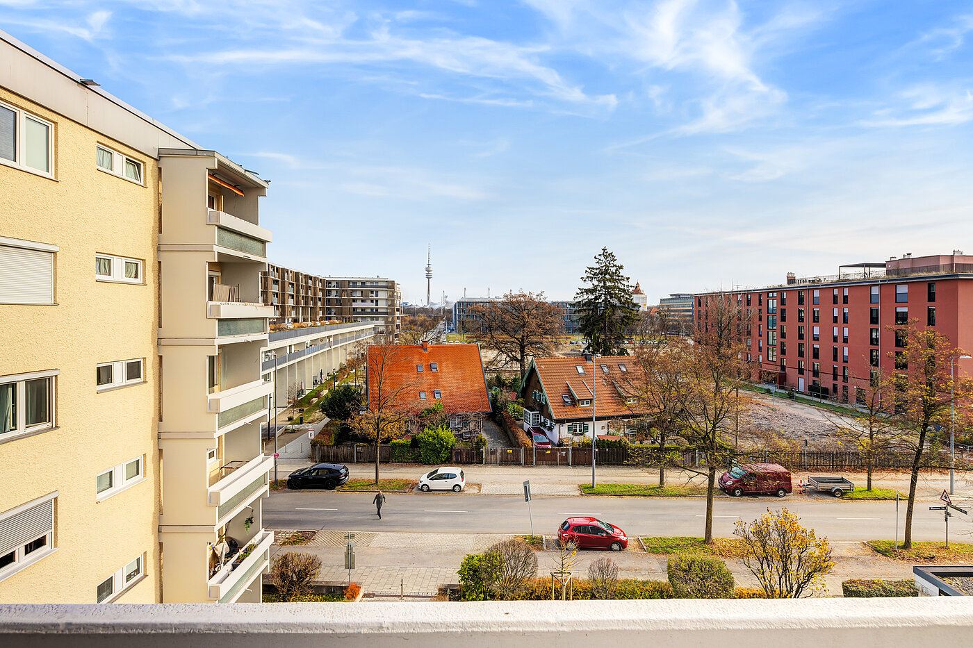 フラット 部屋数 2 部屋 | München-Moosach | 70407 | Blick auf den Olympiaturm