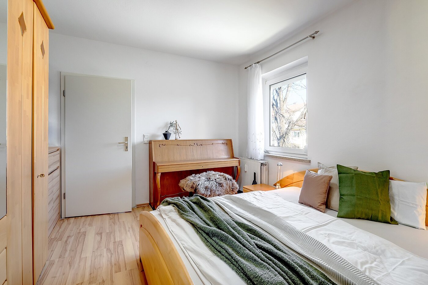 フラット 部屋数 4 部屋 | München-Berg am Laim | 2002ML3 | helles Schlafzimmer