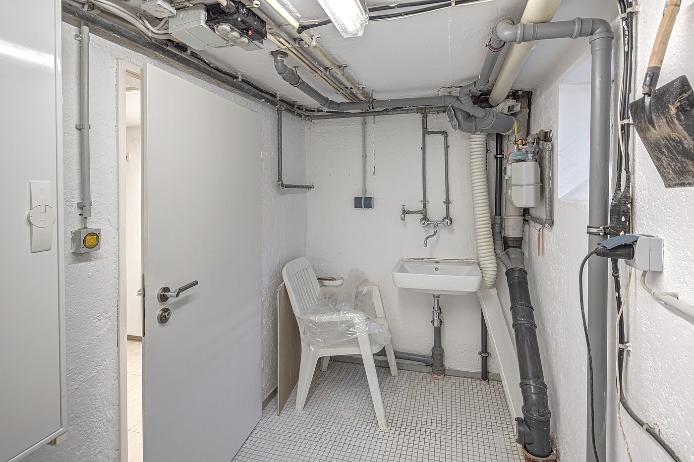 センターハウス 部屋数 5 部屋 | Unterschleißheim | 70187 | ...mit Platz für die Waschmaschine