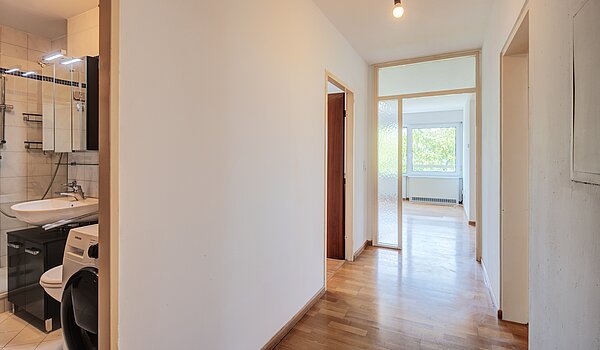 フラット 部屋数 2 部屋 | München-Hadern | 70410 | Flur vom Eingang kommend