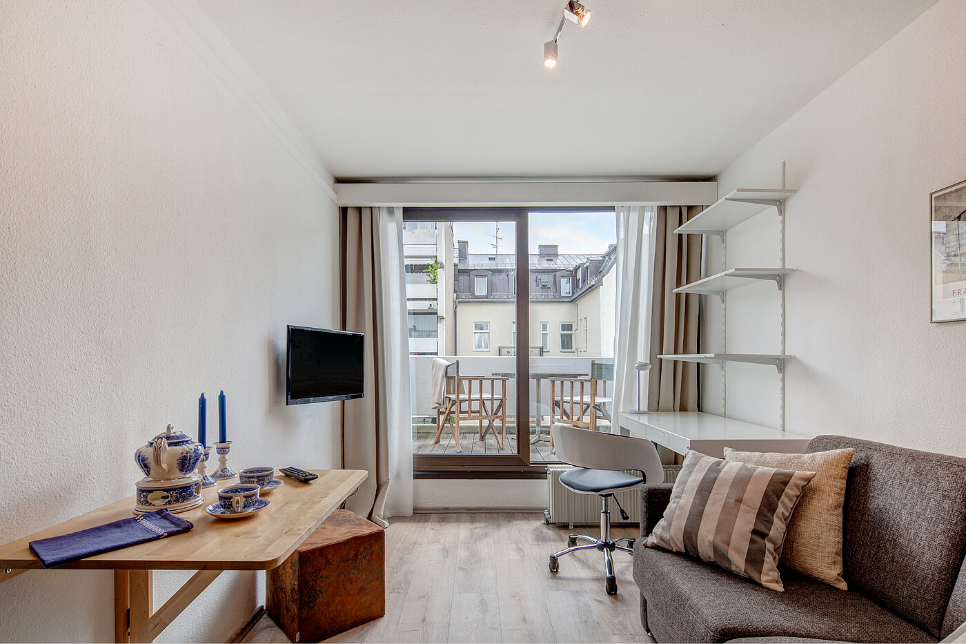 Apartment 部屋数 1 部屋 | München-Maxvorstadt | 70448 | Große Fensterfront