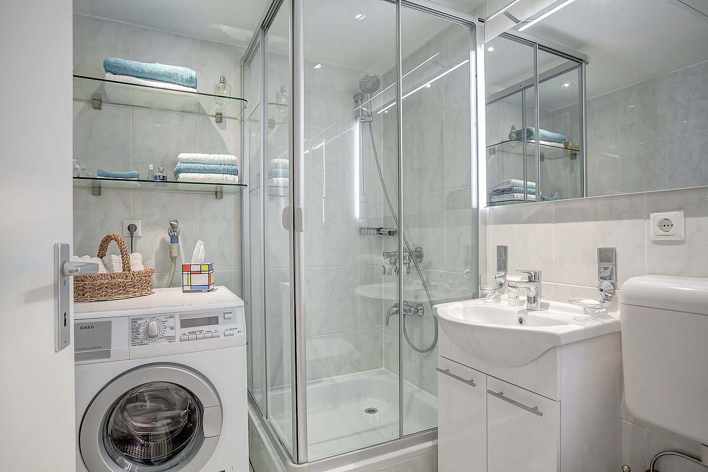 フラット 部屋数 1 部屋 | München-Moosach | 70092 | Duschbad mit Waschtrockner