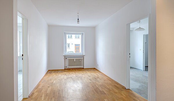 レイズド・グラウンドフロアー（一階が地表よりも高い） 部屋数 2.5 部屋 | München-Schwabing | 70441 | Esszimmer