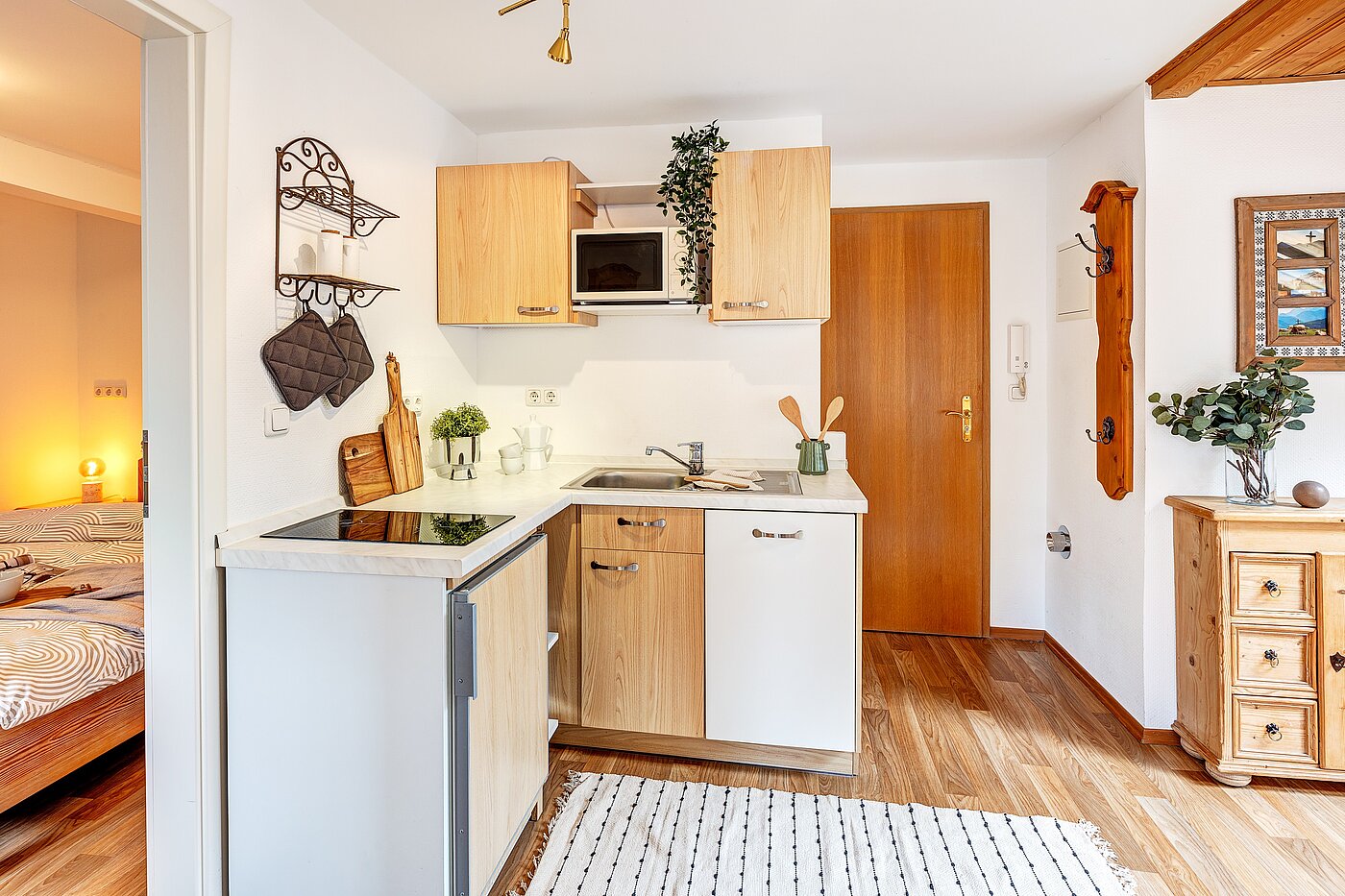 アティック・フラット（屋根裏） 部屋数 2 部屋 | Bad Wiessee | 70017 | Küche