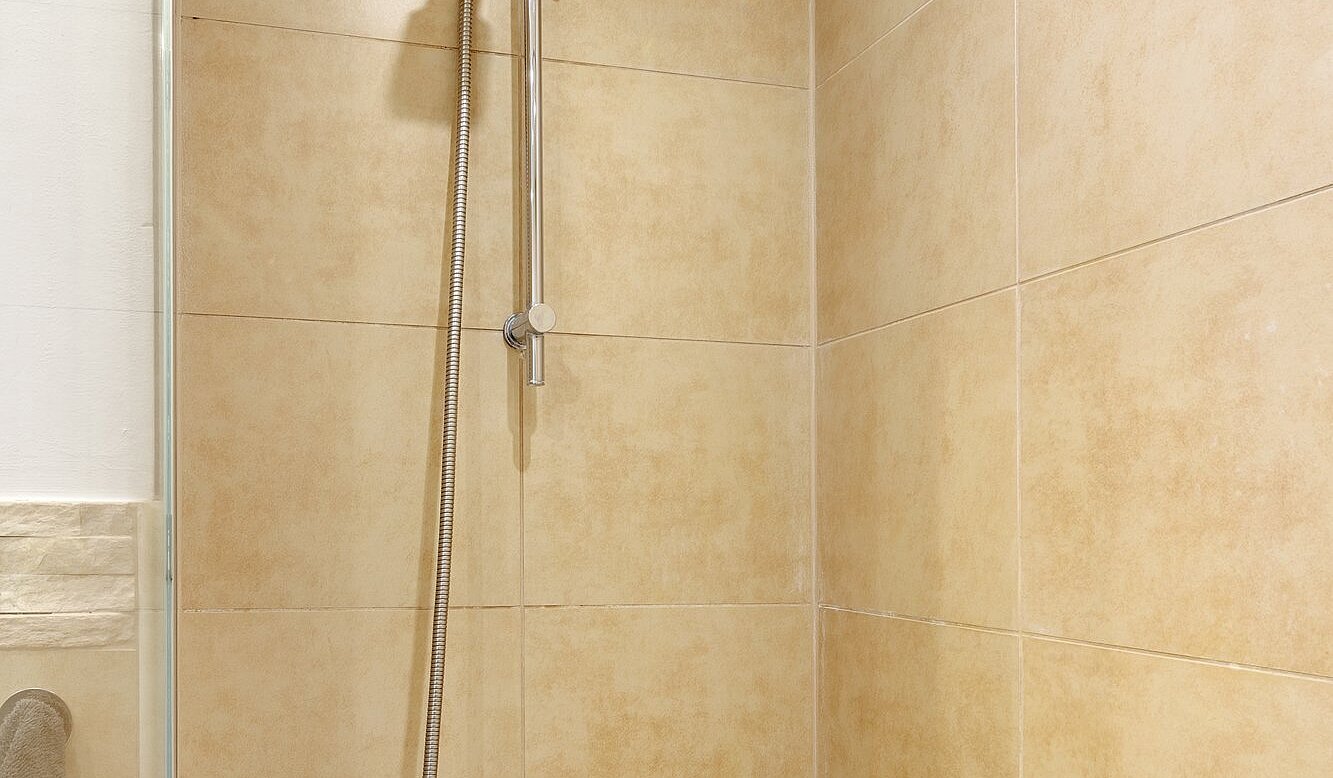 フラット 部屋数 2 部屋 | München-Pasing | 2108ML1 | ...mit Badewanne