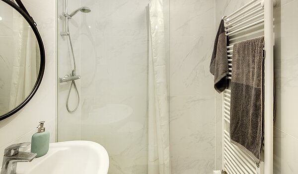 フラット 部屋数 3 部屋 | München-Schwabing | 703181 | ...Dusche