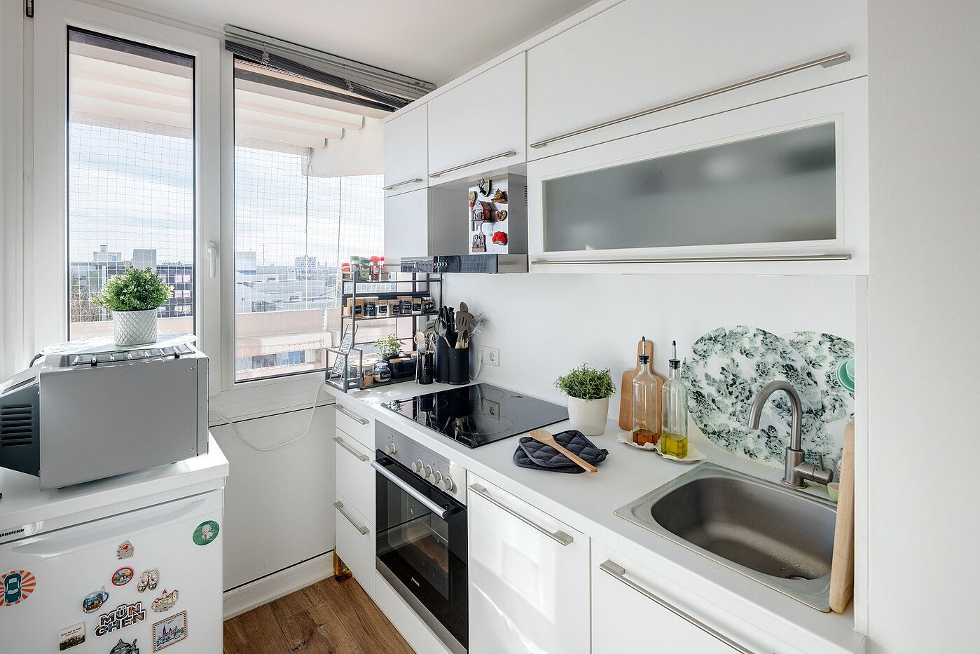 フラット 部屋数 3 部屋 | München-Schwabing | 70318 | ...voll ausgestattet