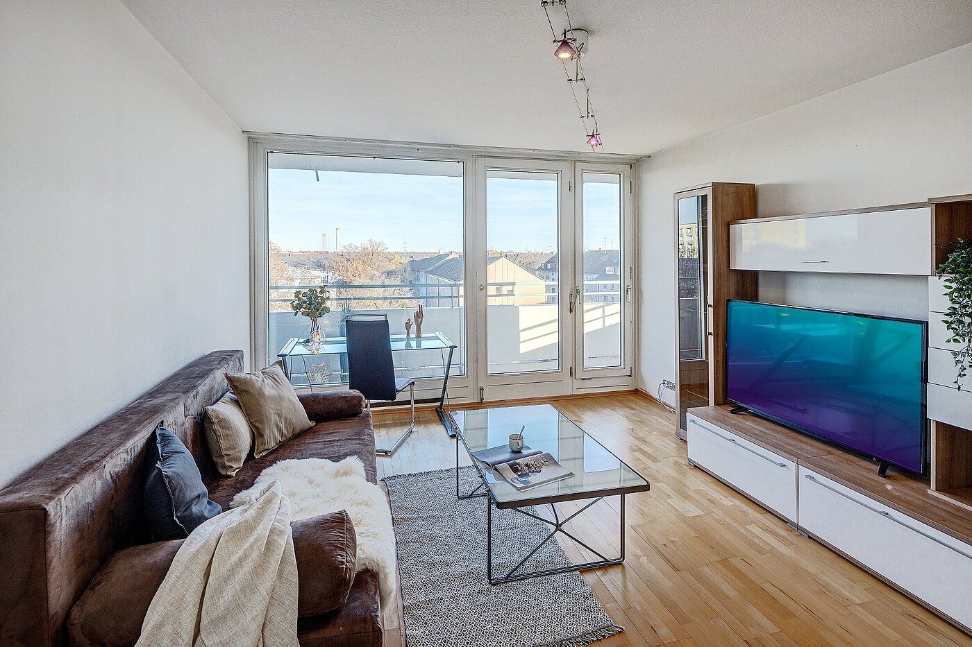 フラット 部屋数 2 部屋 | München-Sendling-Westpark | 2010ML9 | Helles Wohnzimmer...