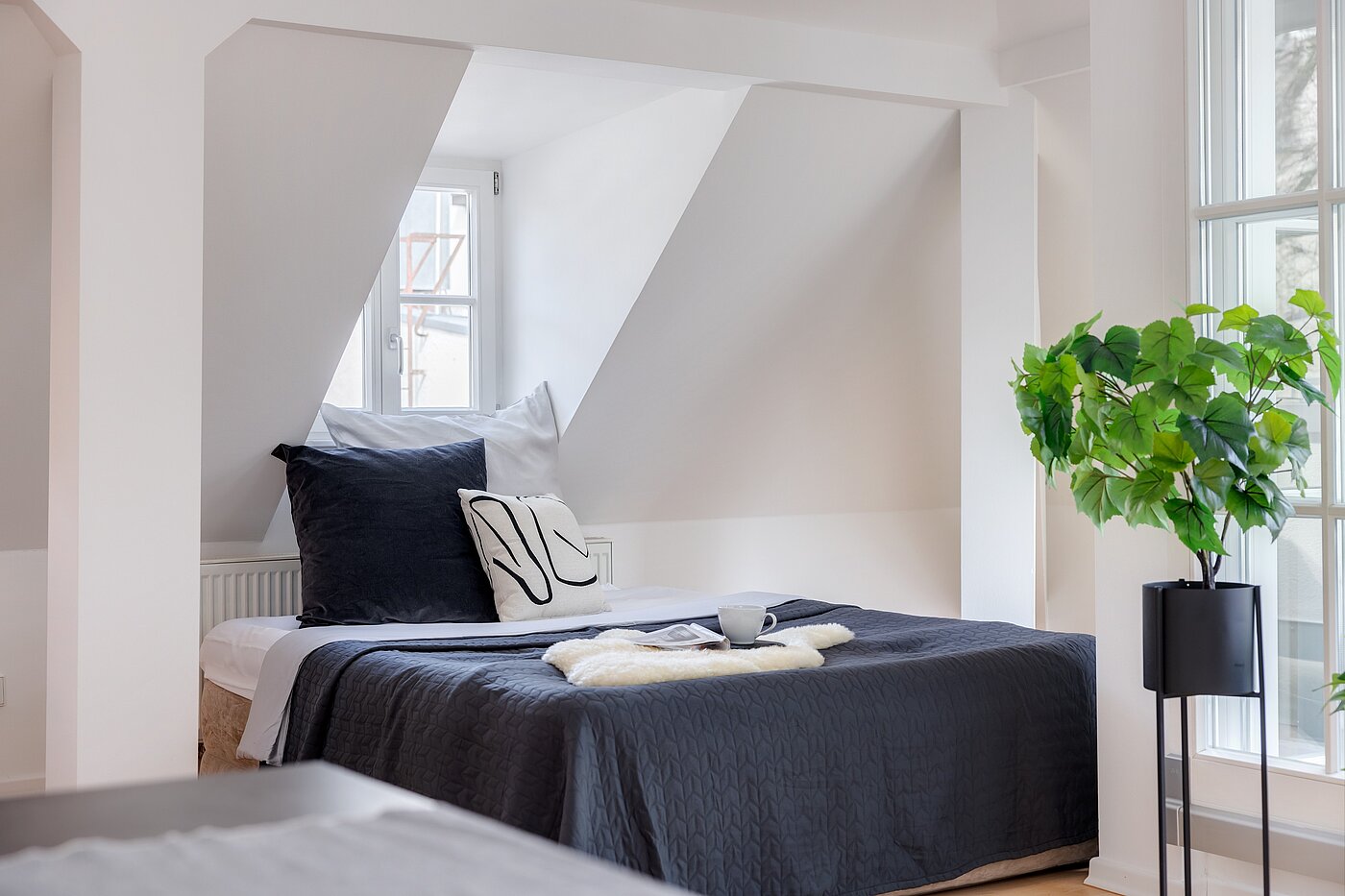 アティック・フラット（屋根裏） 部屋数 1 部屋 | München-Sendling | 700402 | Platz zum Träumen