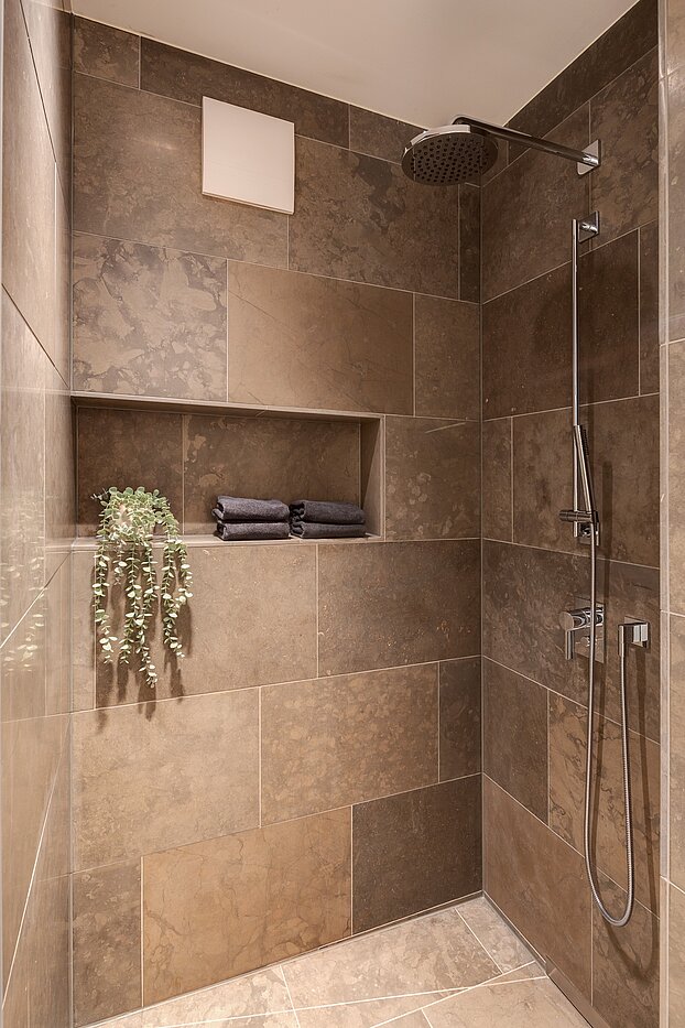 フラット 部屋数 3 部屋 | 70046 | ...mit bodengleicher Dusche